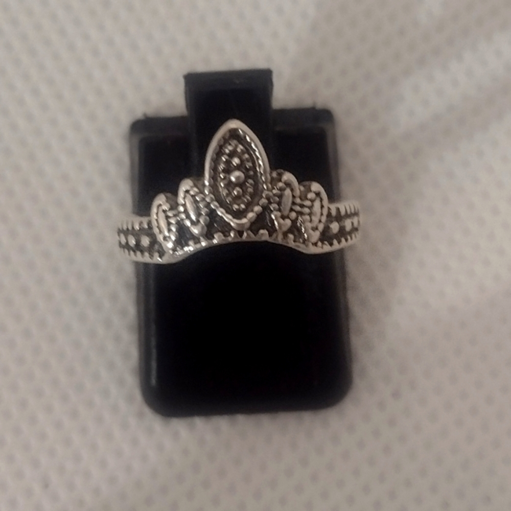 2/$10 Silver Detailed Tiara Ring